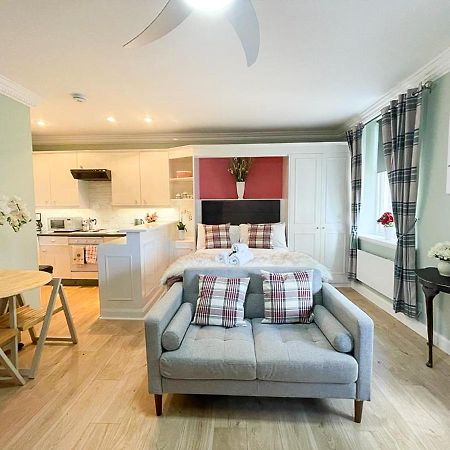 Snug Studio On The Grassmarket, 5Mins From Castle 에든버러 외부 사진