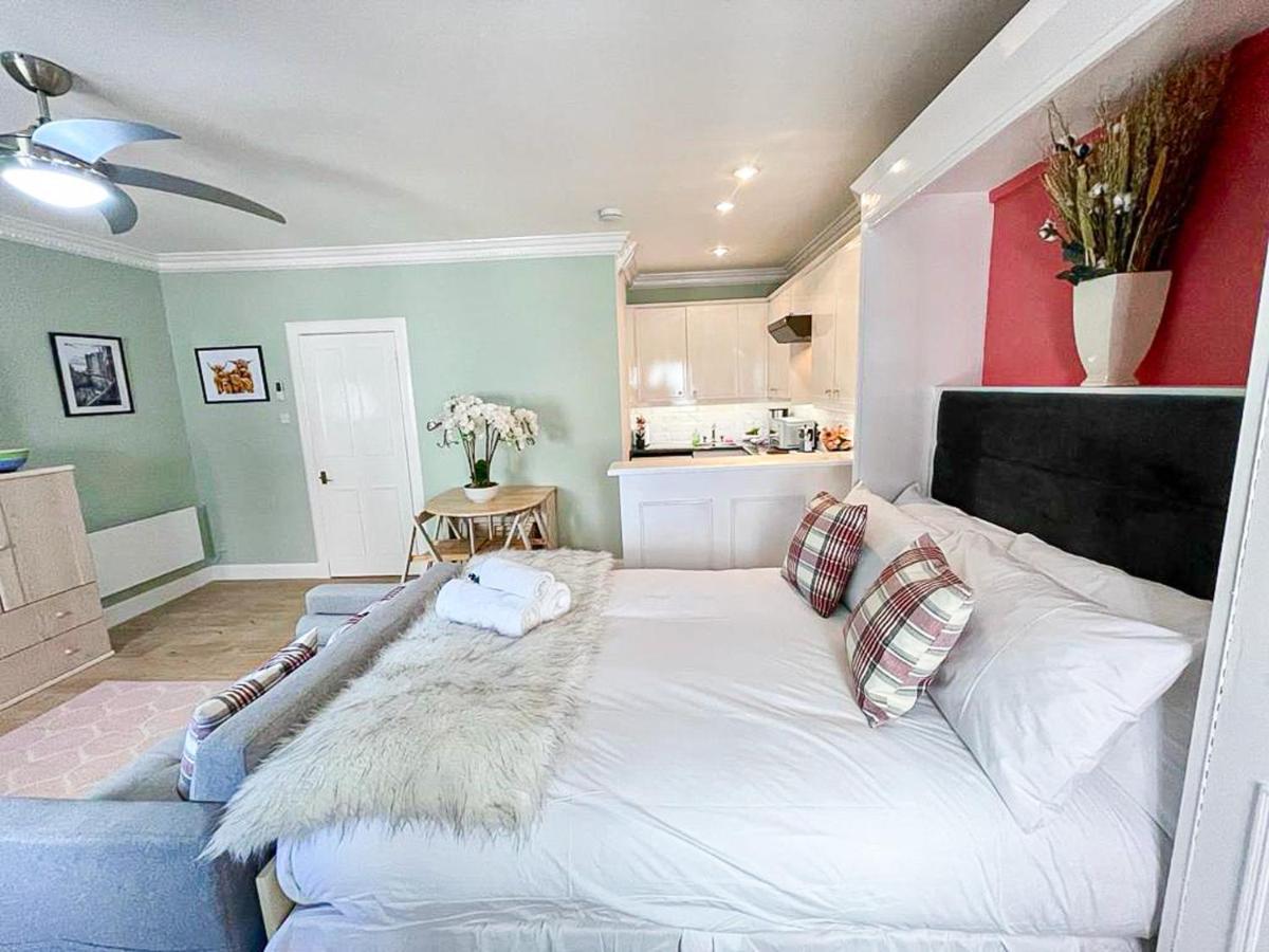 Snug Studio On The Grassmarket, 5Mins From Castle 에든버러 외부 사진
