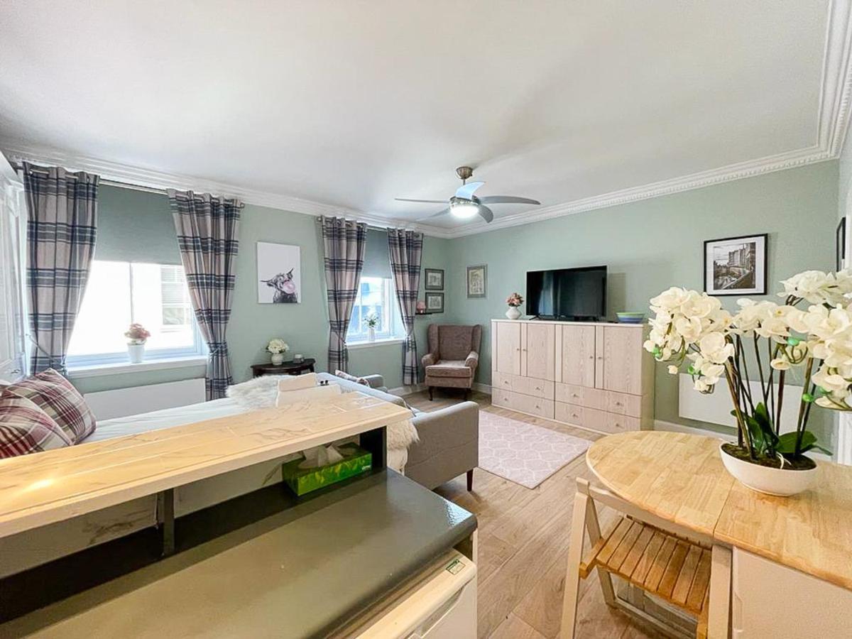 Snug Studio On The Grassmarket, 5Mins From Castle 에든버러 외부 사진